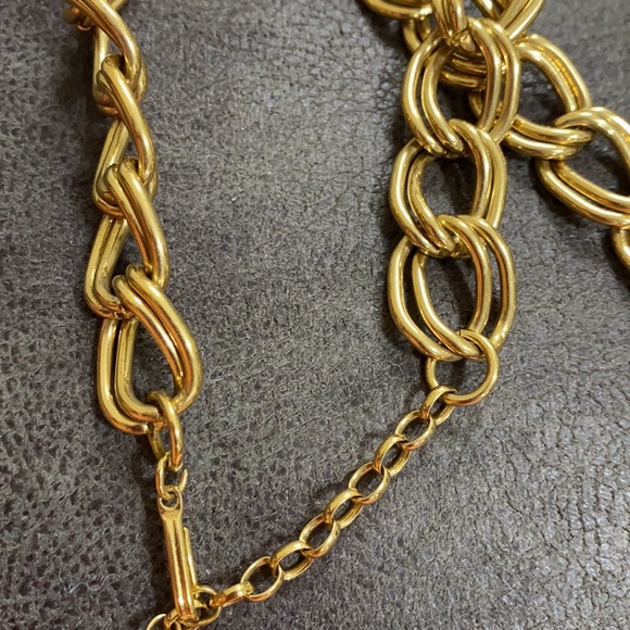 Gold tone Choker - Picture 9 of 16
